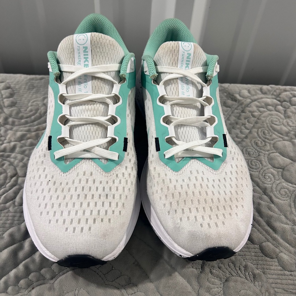 Nike Winflo 10 Womens Running Shoes White Teal tennis gym walking active Sz 9.5